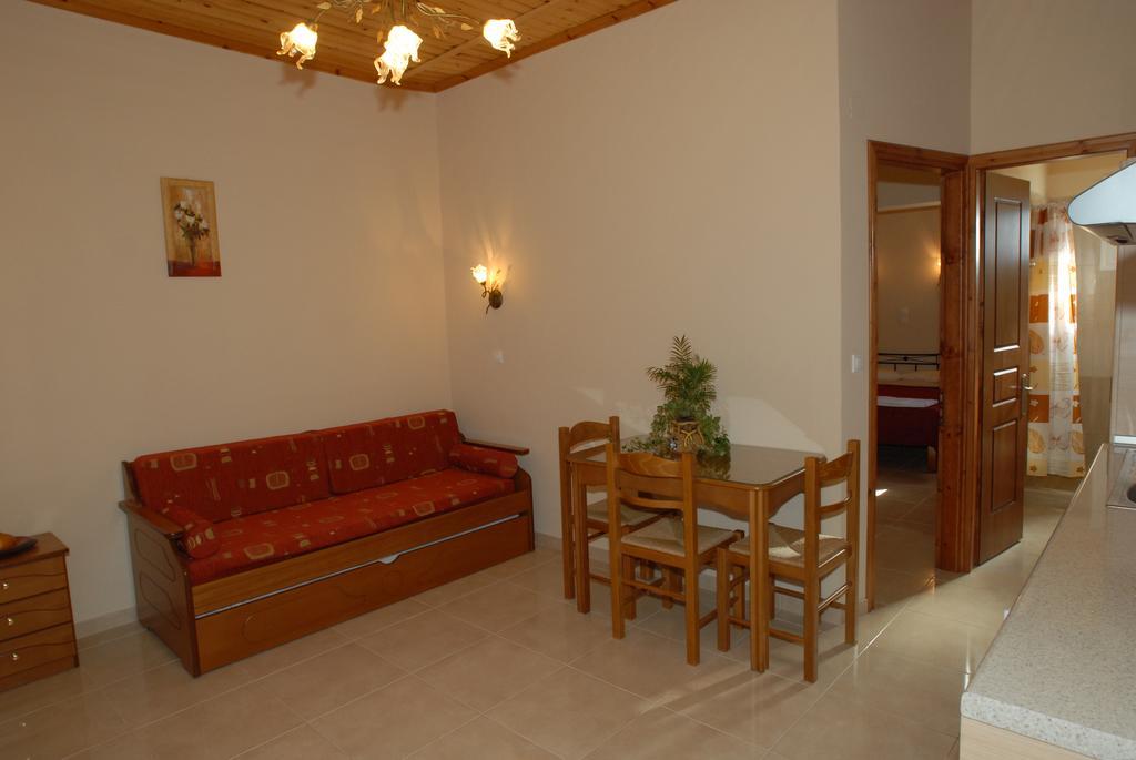 Garden View Apartments Anaxos Exterior foto
