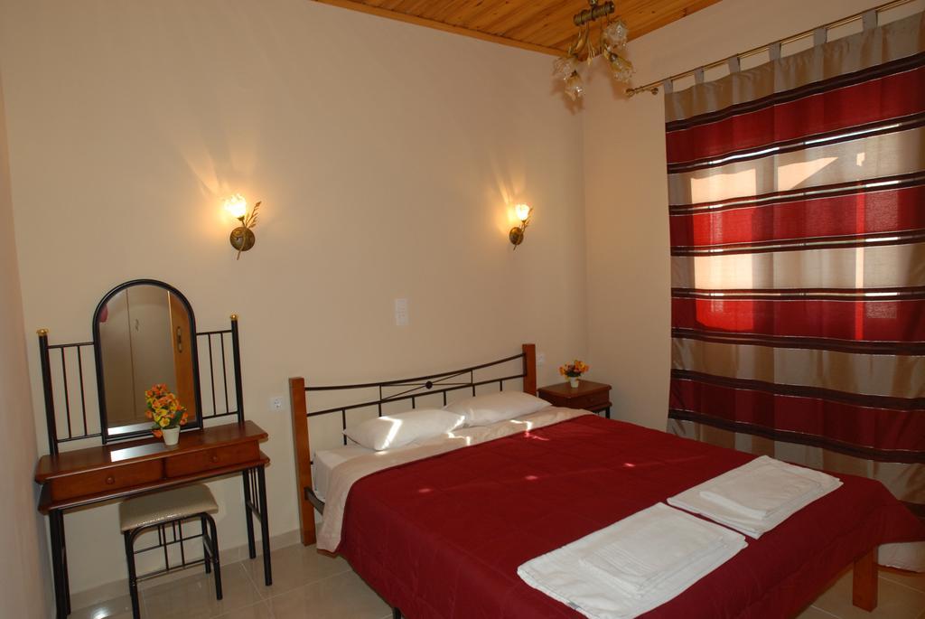 Garden View Apartments Anaxos Exterior foto