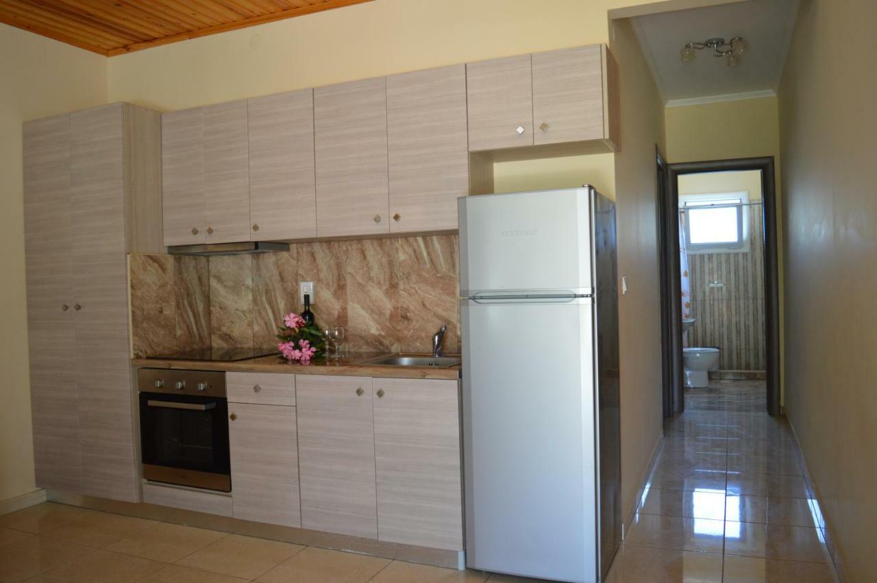 Garden View Apartments Anaxos Exterior foto